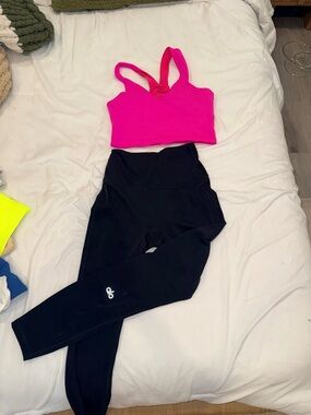 Alo Hot Pink Sports Bra and Black High-Waist Leggings Set